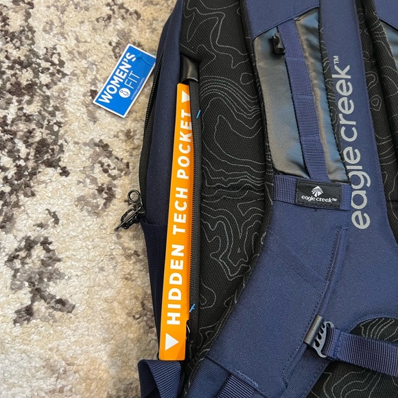 Eagle Creek Wayfinder Backpack 20L - NEW - Picture 5 of 12